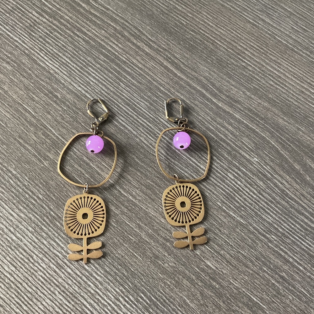 NWOT brass and beaded dangle earrings